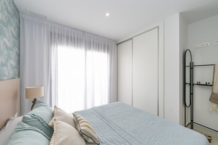 Image No.19-2 Bed Apartment for sale