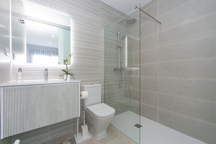 Image No.22-2 Bed Apartment for sale