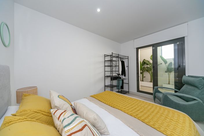 Image No.34-2 Bed Apartment for sale