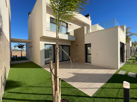 Image No.1-3 Bed Villa for sale