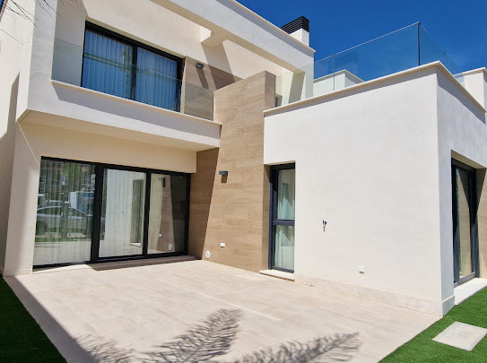 Image No.10-3 Bed Villa for sale