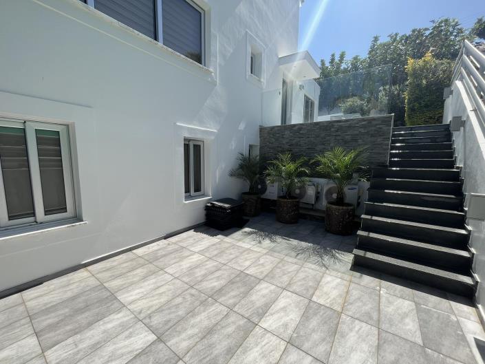 Image No.26-3 Bed House for sale