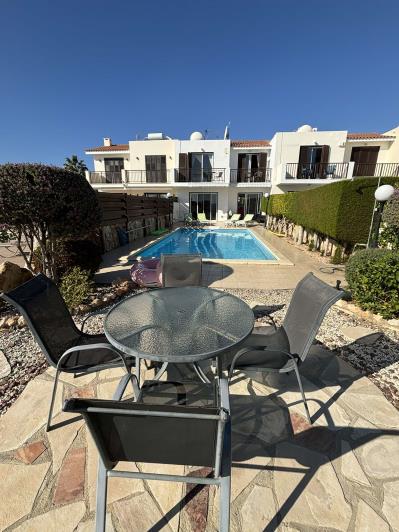 Image No.20-2 Bed Townhouse for sale