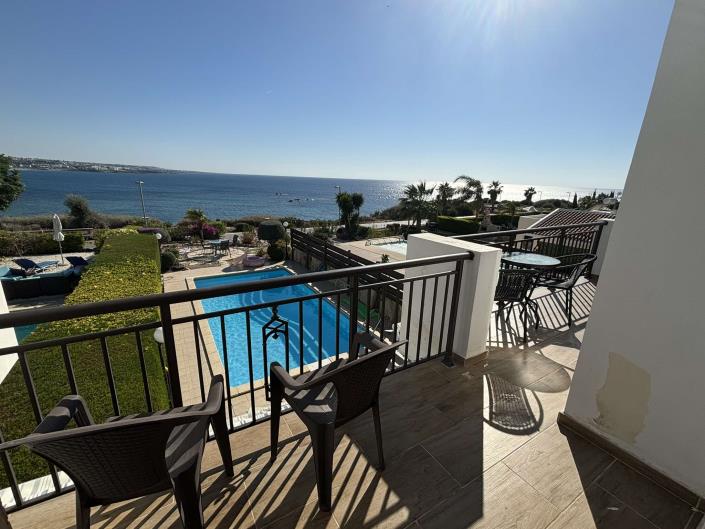 Image No.14-2 Bed Townhouse for sale