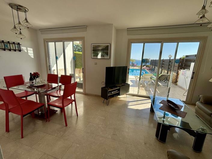 Image No.7-2 Bed Townhouse for sale