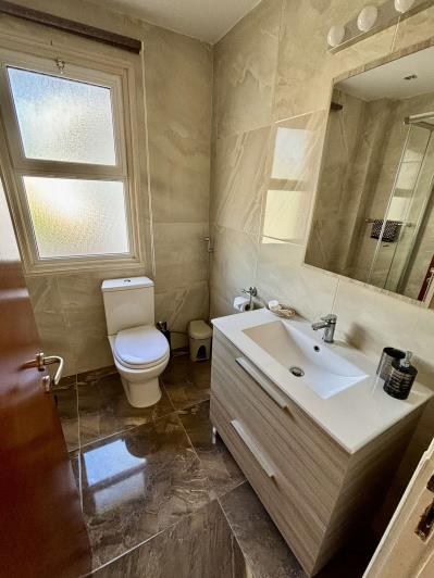 Image No.19-2 Bed Townhouse for sale