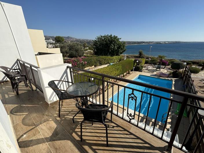 Image No.17-2 Bed Townhouse for sale