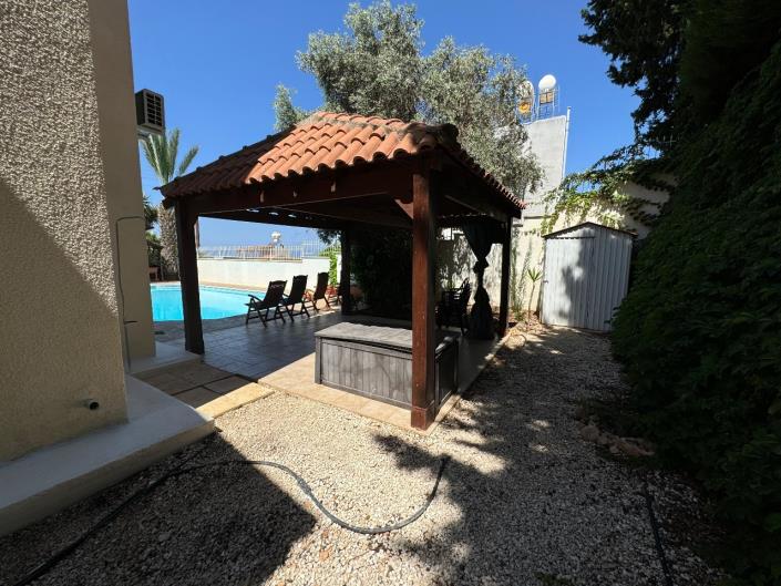 Image No.9-4 Bed Villa / Detached for sale