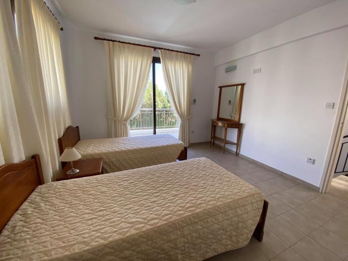 Image No.10-3 Bed Villa / Detached for sale