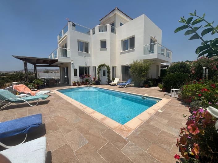 Image No.32-4 Bed Villa for sale