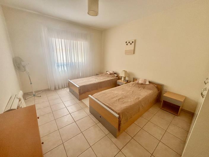 Image No.15-2 Bed Townhouse for sale