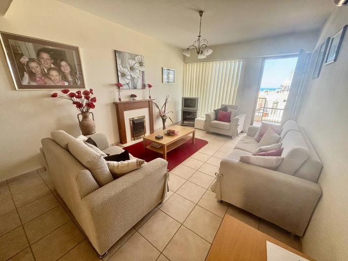 Image No.9-2 Bed Townhouse for sale