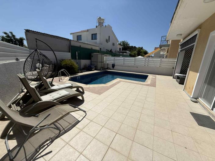 Image No.20-3 Bed Villa / Detached for sale