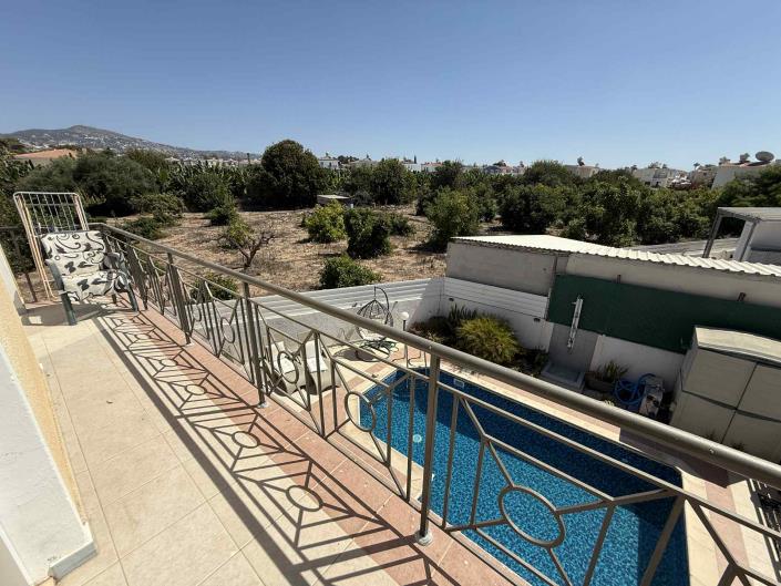 Image No.12-3 Bed Villa / Detached for sale