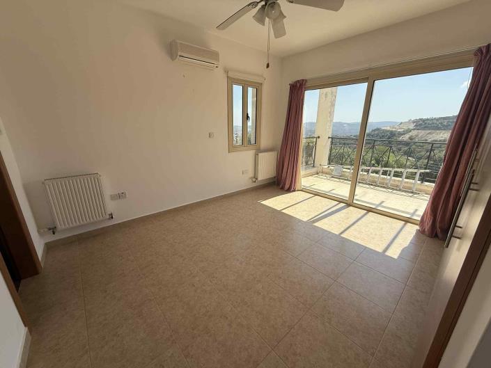 Image No.17-4 Bed Villa / Detached for sale