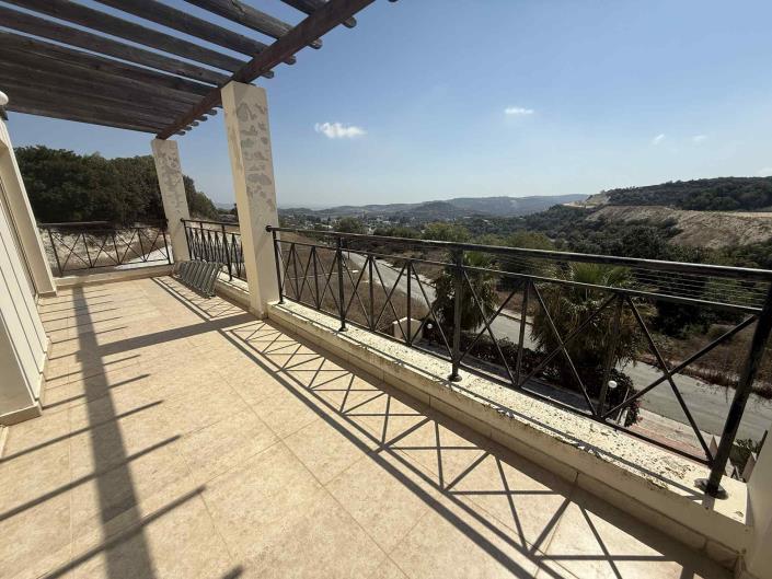 Image No.24-4 Bed Villa / Detached for sale