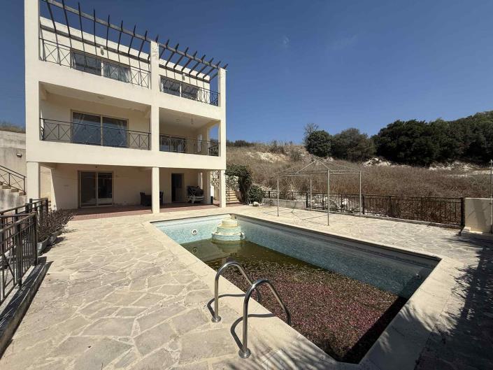 Image No.2-4 Bed Villa / Detached for sale