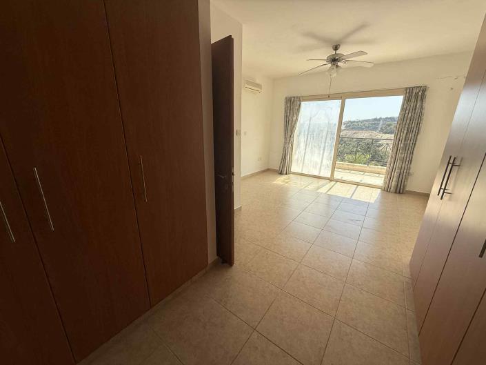 Image No.20-4 Bed Villa / Detached for sale