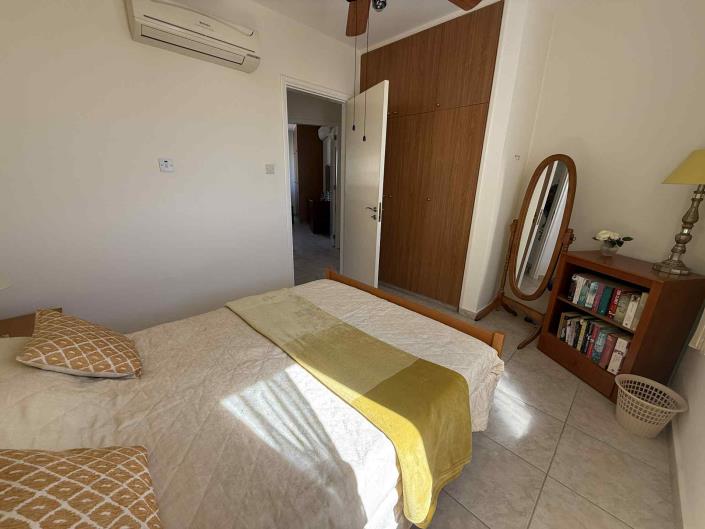 Image No.19-3 Bed Townhouse for sale