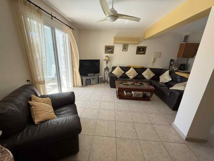 Image No.9-3 Bed Townhouse for sale