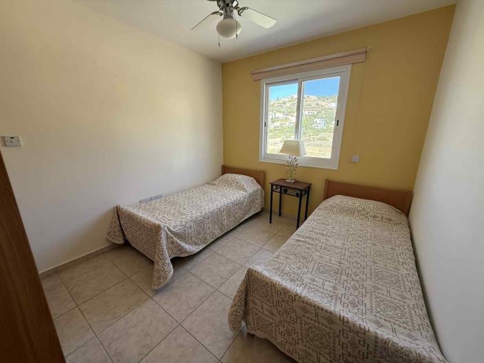 Image No.20-3 Bed Townhouse for sale