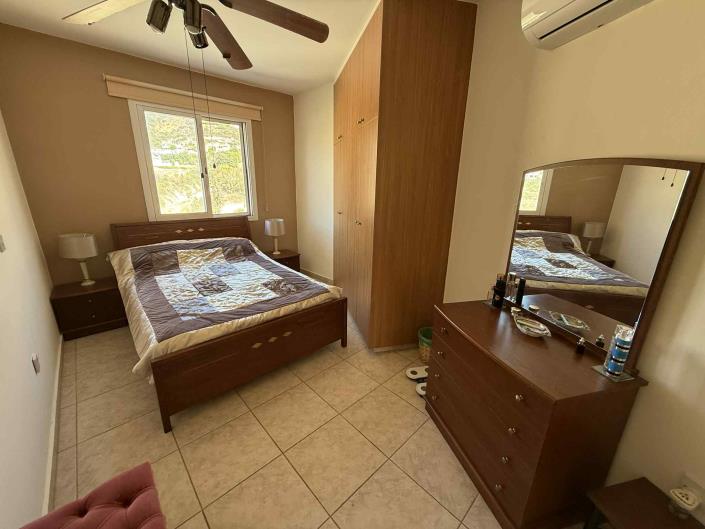 Image No.16-3 Bed Townhouse for sale