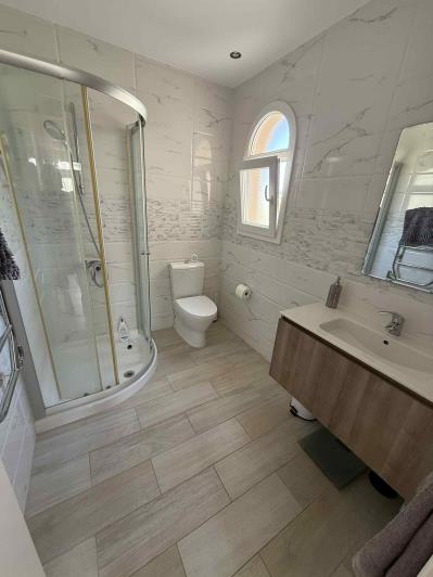 Image No.23-3 Bed Villa / Detached for sale