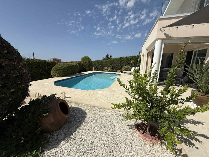 Image No.31-3 Bed Villa / Detached for sale