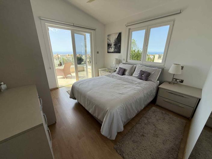 Image No.21-3 Bed Villa / Detached for sale