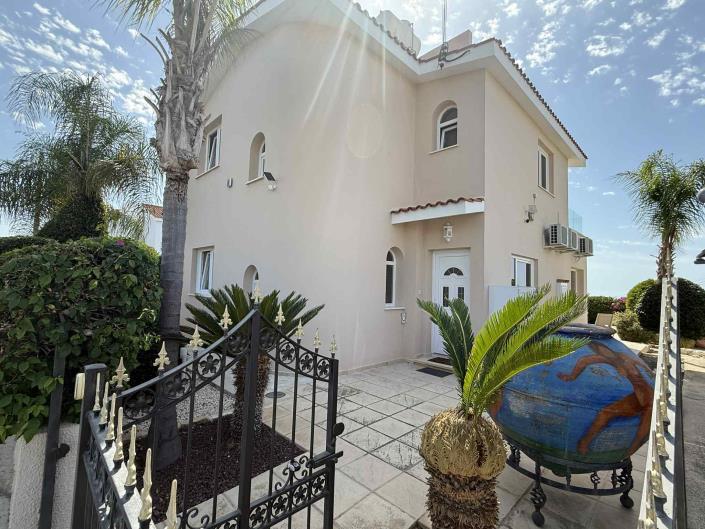 Image No.34-3 Bed Villa / Detached for sale