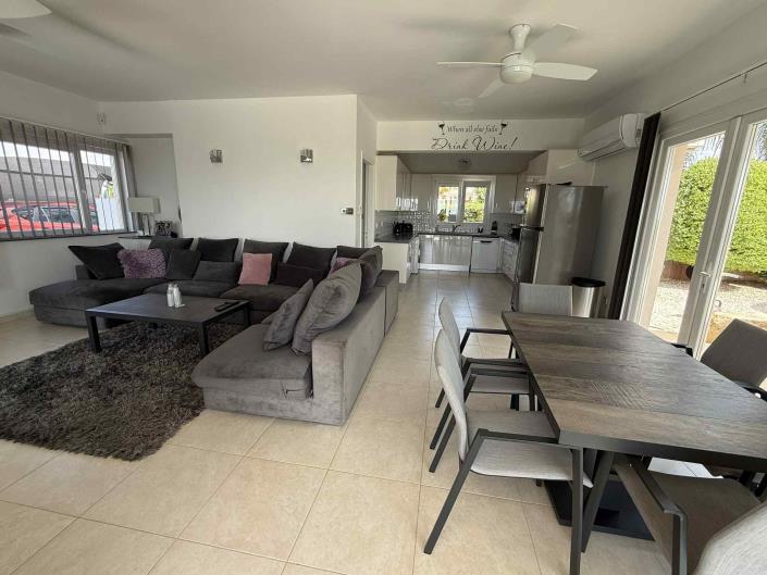 Image No.7-3 Bed Villa / Detached for sale