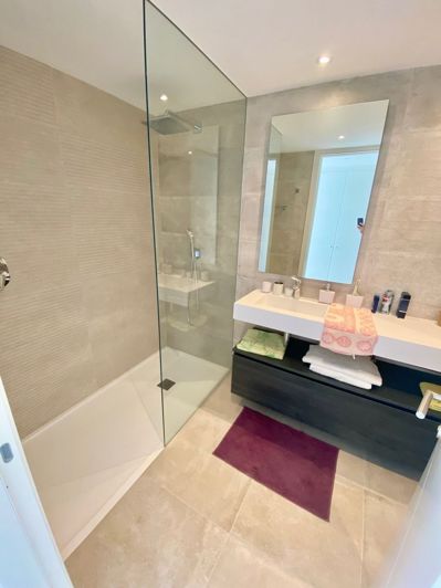 Image No.15-3 Bed Apartment for sale