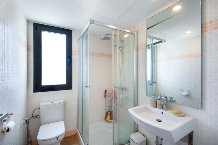 Image No.18-2 Bed Apartment for sale