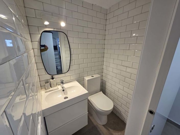 Image No.8-4 Bed Villa for sale