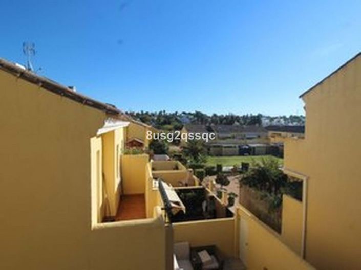 Image No.6-3 Bed Villa for sale