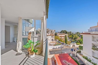 3 Bed Apartment for sale