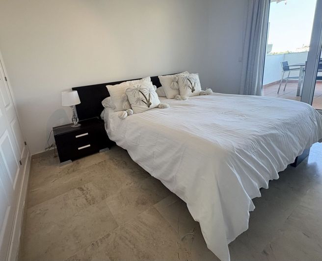 Image No.8-3 Bed Apartment for sale