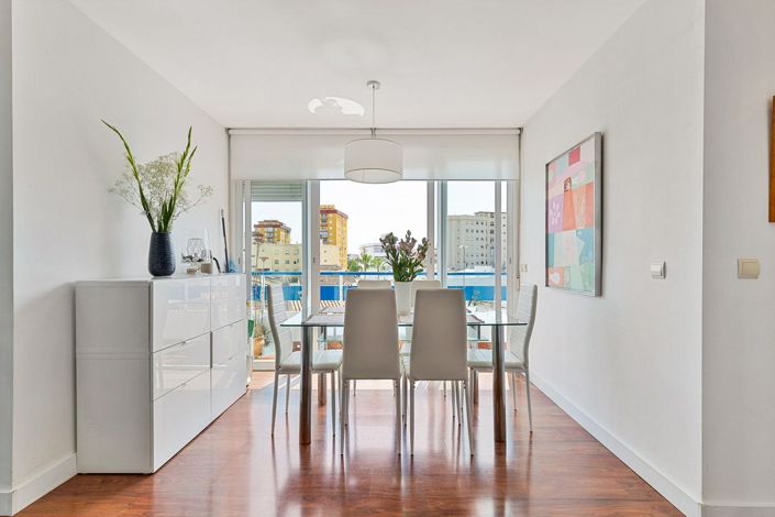 Image No.9-3 Bed Apartment for sale