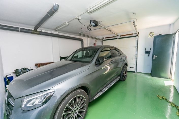 Image No.36-3 Bed Townhouse for sale