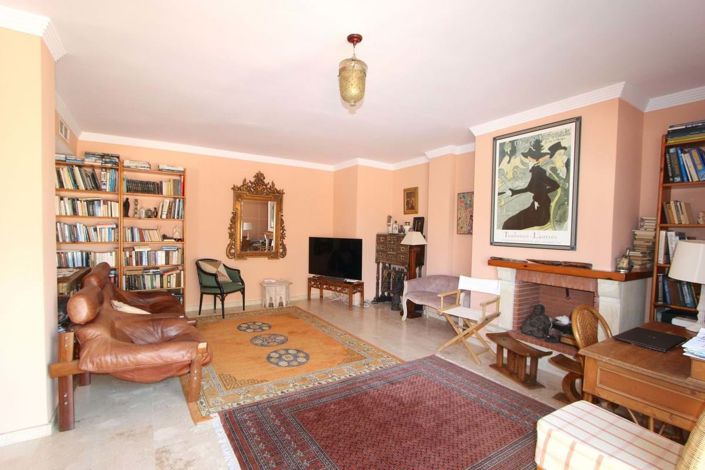 Image No.10-2 Bed Apartment for sale