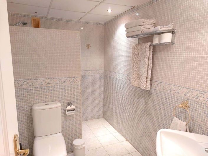 Image No.8-2 Bed Apartment for sale