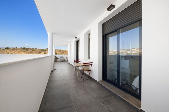 Image No.25-3 Bed Apartment for sale