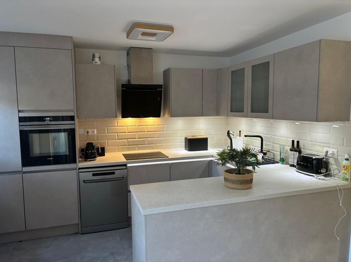 Image No.15-3 Bed Villa for sale