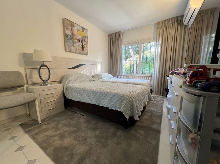 Image No.19-3 Bed Villa for sale