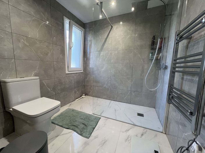 Image No.24-3 Bed Villa for sale