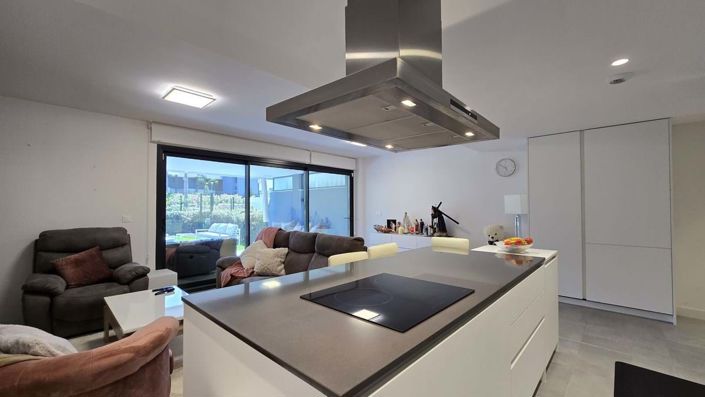 Image No.11-3 Bed Apartment for sale