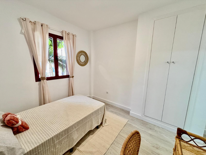 Image No.13-2 Bed Apartment for sale