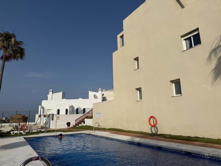 Image No.21-3 Bed Apartment for sale