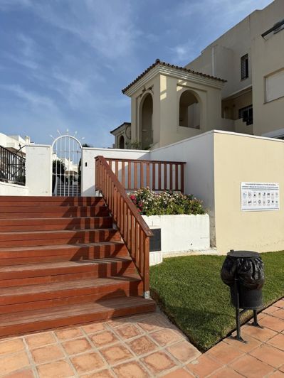 Image No.22-3 Bed Apartment for sale