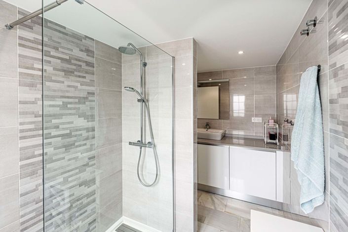 Image No.20-2 Bed Apartment for sale